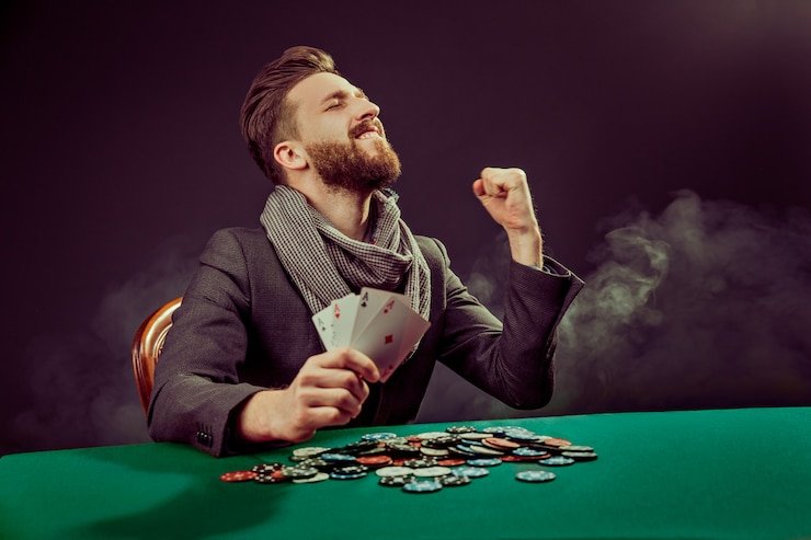 Dashboard aplikasi maxwin123 menampilkan Jewels of Prosperity dan live dealer